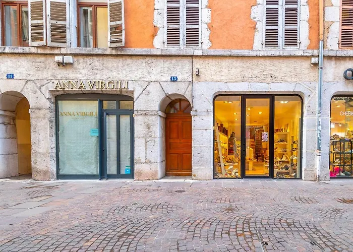 Schöne T2-Wohnung im Herzen der Altstadt von Annecy in der Nähe des Sees