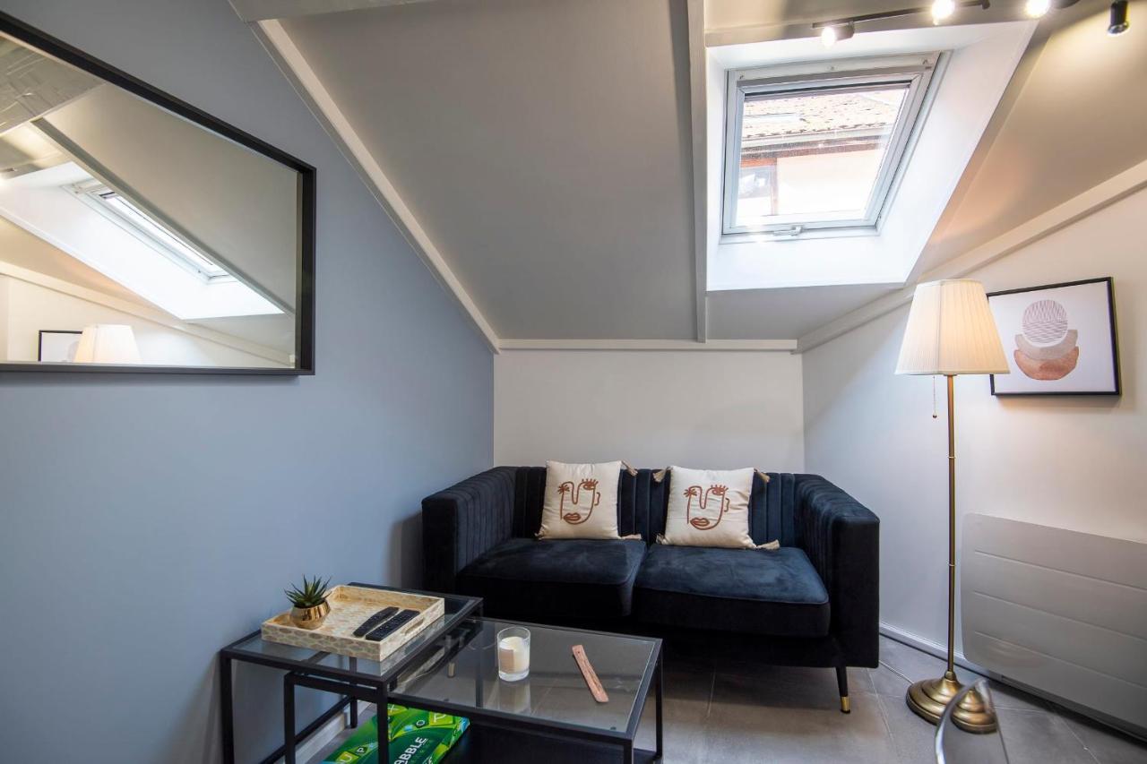 Schöne T2-wohnung Im Herzen Der Altstadt Von In Der Nähe Des Sees Apartment *