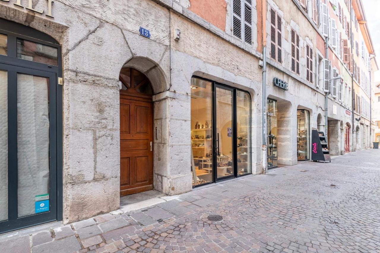 Schöne T2-wohnung Im Herzen Der Altstadt Von In Der Nähe Des Sees